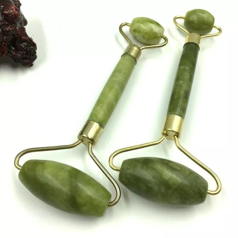 5⭐️FAV BESTSELLER Jade Stone Roller Facial Massage - Picture 1 of 4